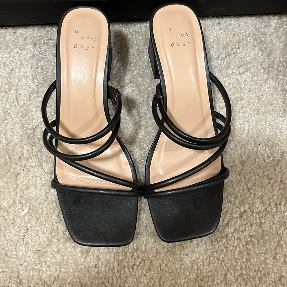 Slip on strappy heel